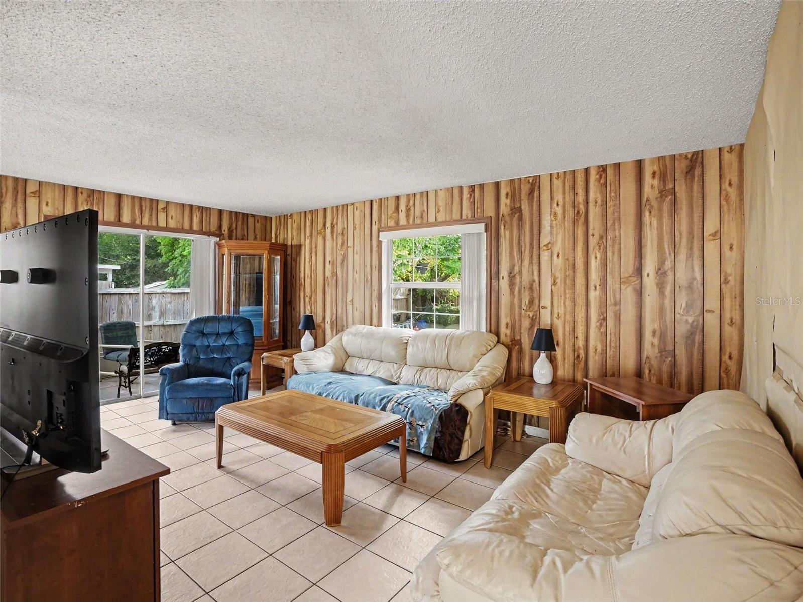 PEACH LAKE MANOR UT 4 - Residential