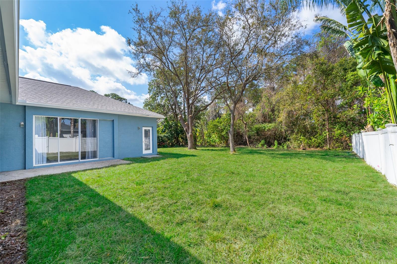 SAND LAKE POINT - Residential Lease