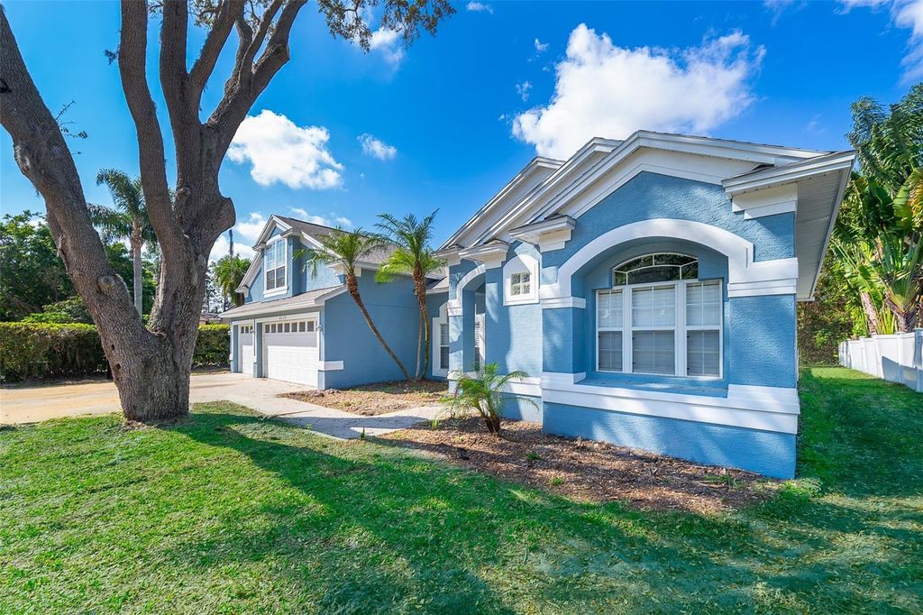 Photo of 8119 Lake Crowell Circle, Orlando, FL 32836 (MLS # O6388595)