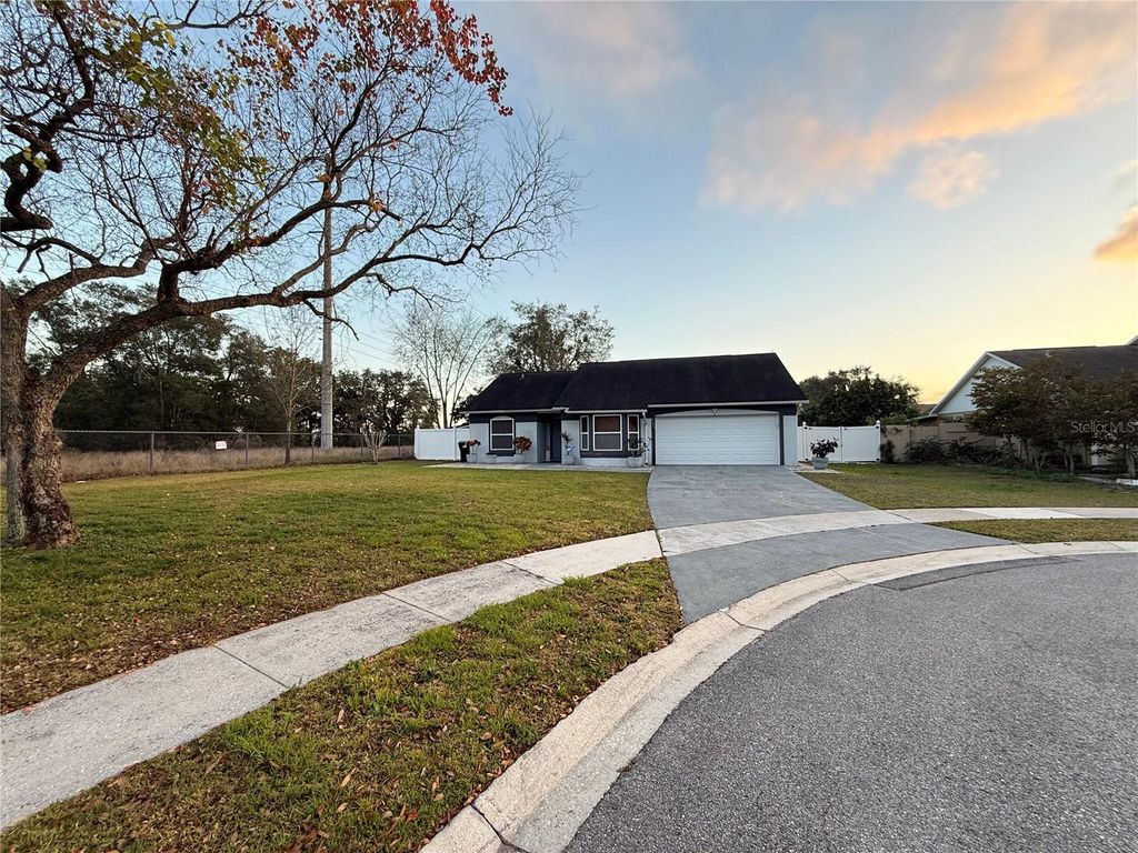 Photo of 7702 Legacy Lane, Orlando, FL 32818 (MLS # O6370165)