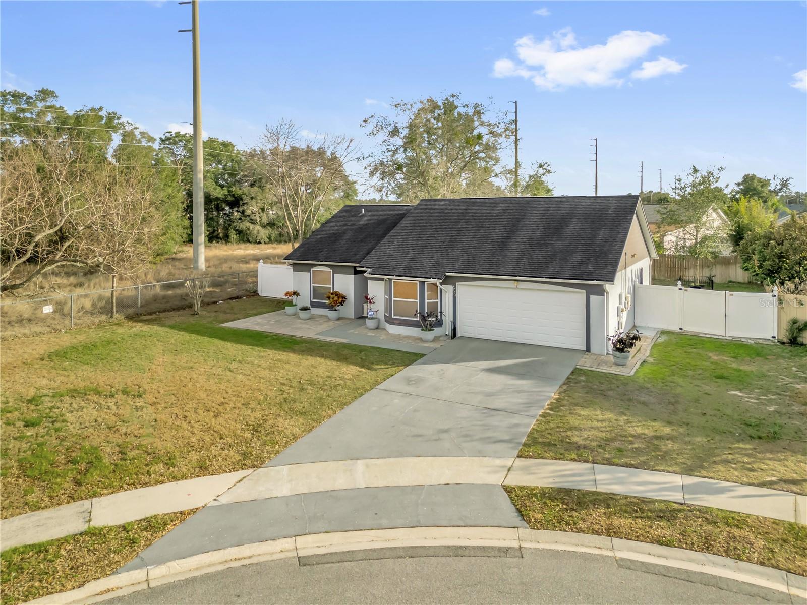 7702 LEGACY LANE