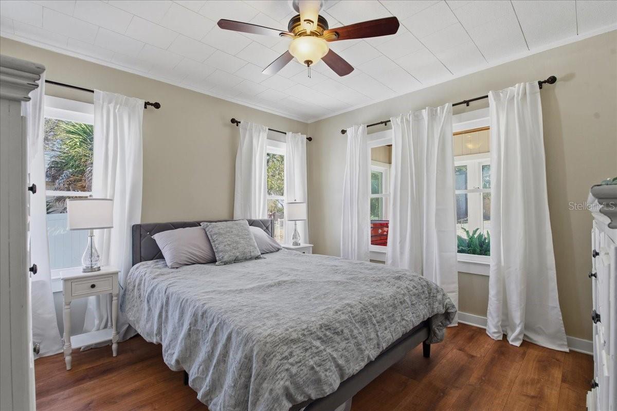 FAIRVIEW - Residential