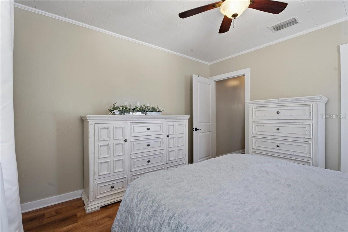 FAIRVIEW - Residential