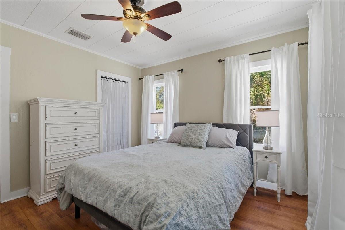 FAIRVIEW - Residential