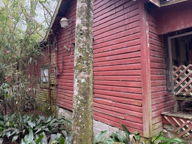 UNIVERSITY COUNTRY ESTATE - Residential