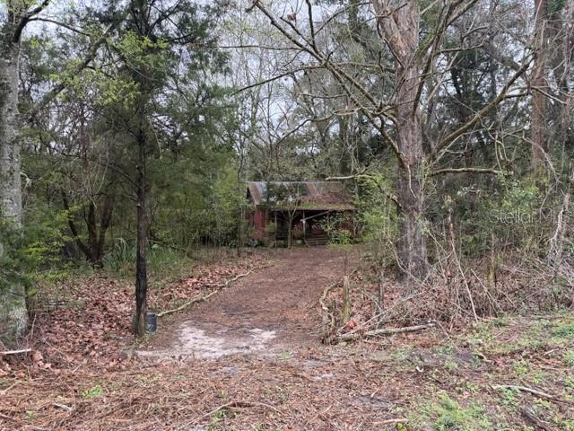 UNIVERSITY COUNTRY ESTATE - Residential