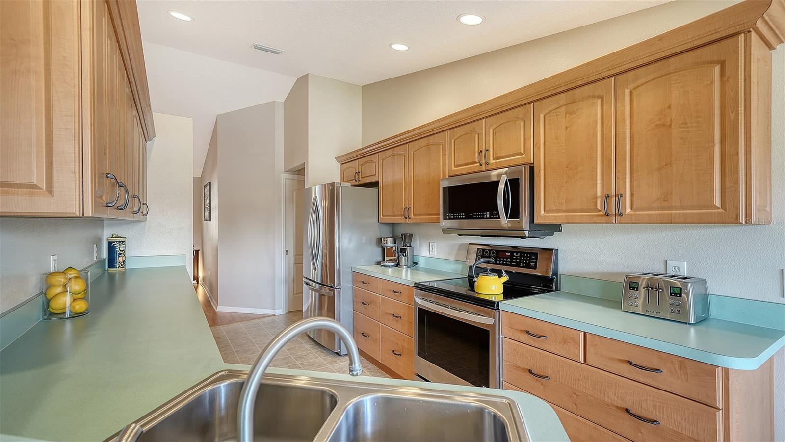 RIVERS EDGE - Residential