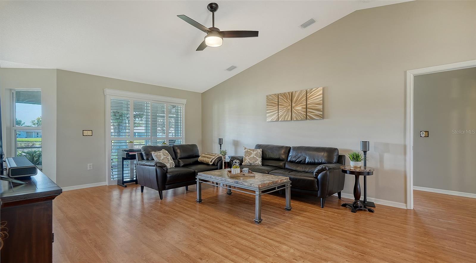 RIVERS EDGE - Residential