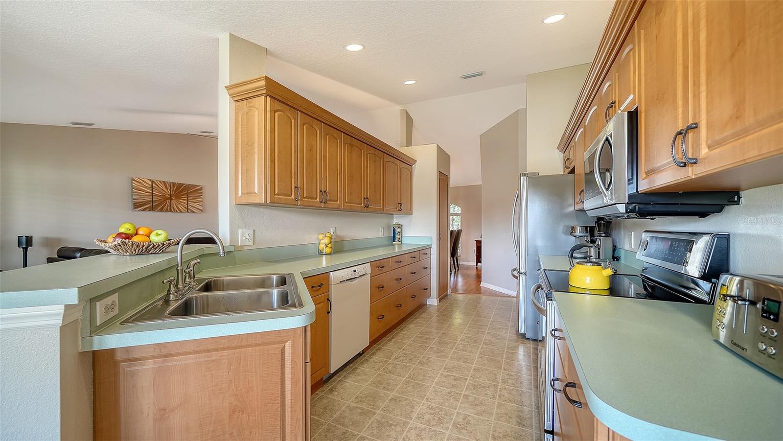 RIVERS EDGE - Residential