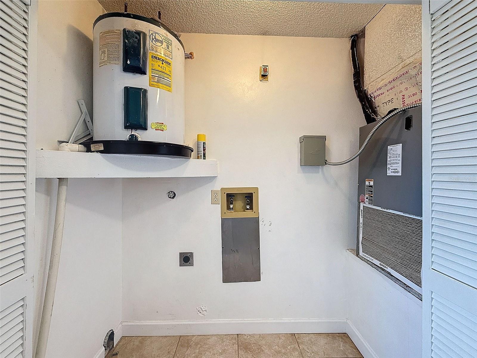 BROOKVIEW VILLAS - Residential Lease