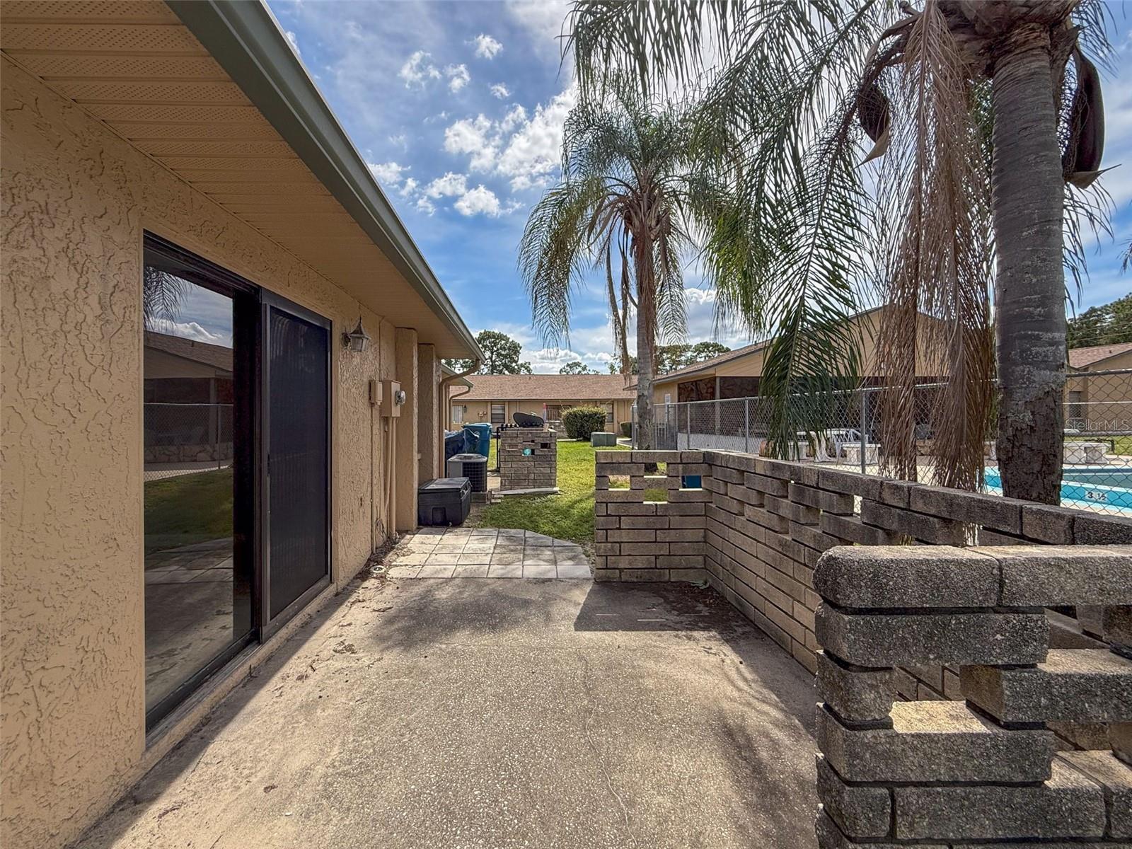 BROOKVIEW VILLAS - Residential Lease