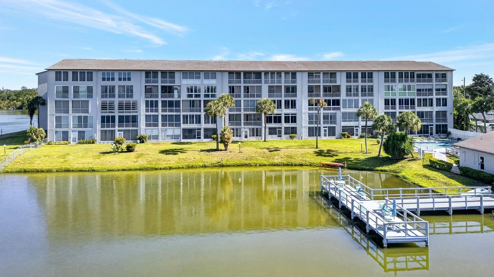BAYSHORE ON THE LAKE APTS III SEC2 - Residential
