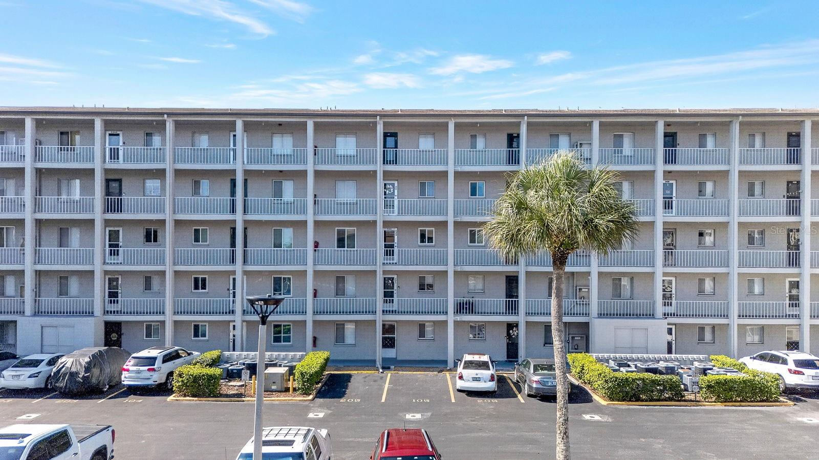 BAYSHORE ON THE LAKE APTS III SEC2 - Residential