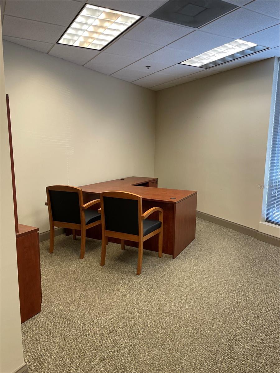 FAIROAKS & IVANHOE - Commercial Lease