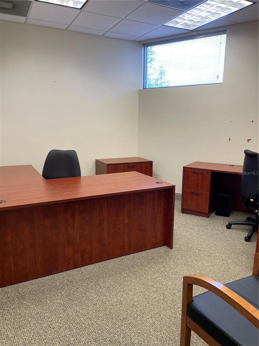 FAIROAKS & IVANHOE - Commercial Lease