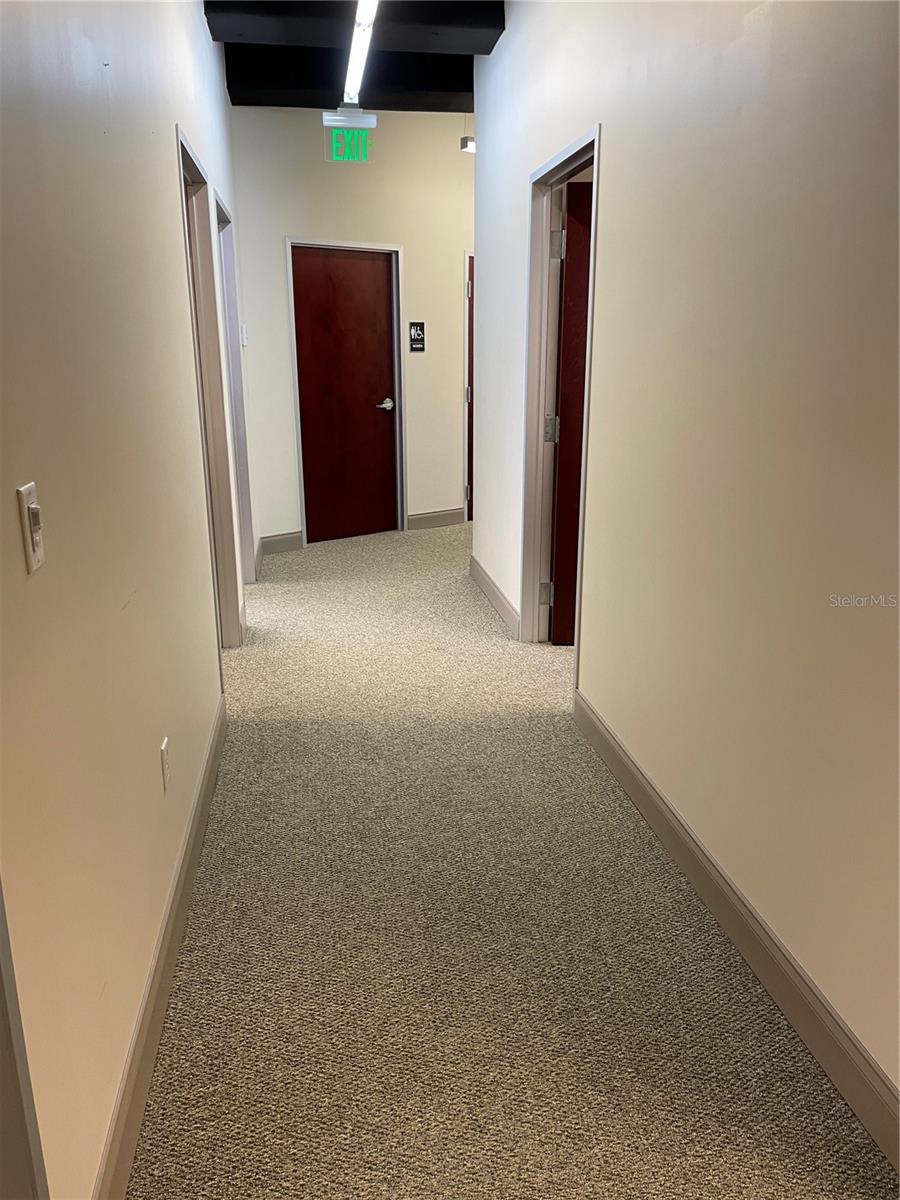 FAIROAKS & IVANHOE - Commercial Lease