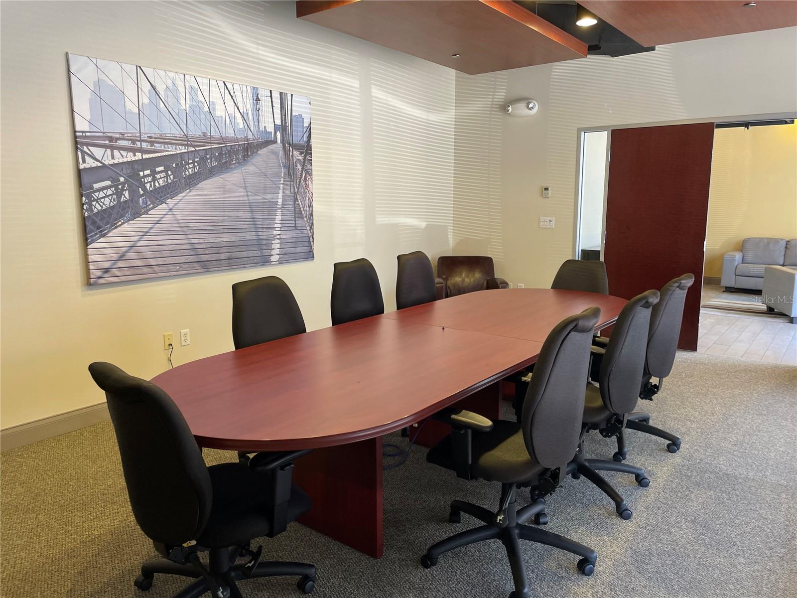 FAIROAKS & IVANHOE - Commercial Lease