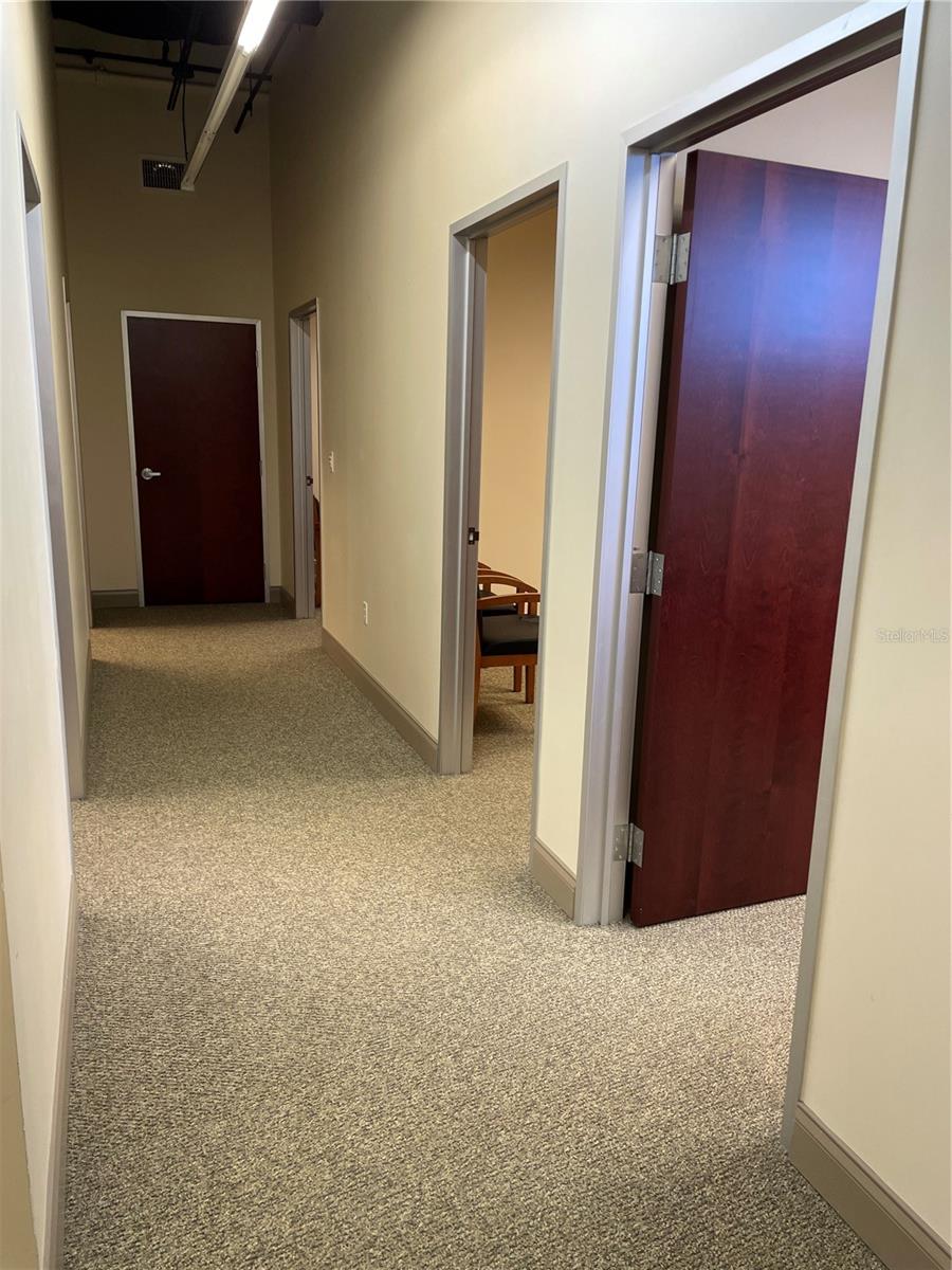 FAIROAKS & IVANHOE - Commercial Lease