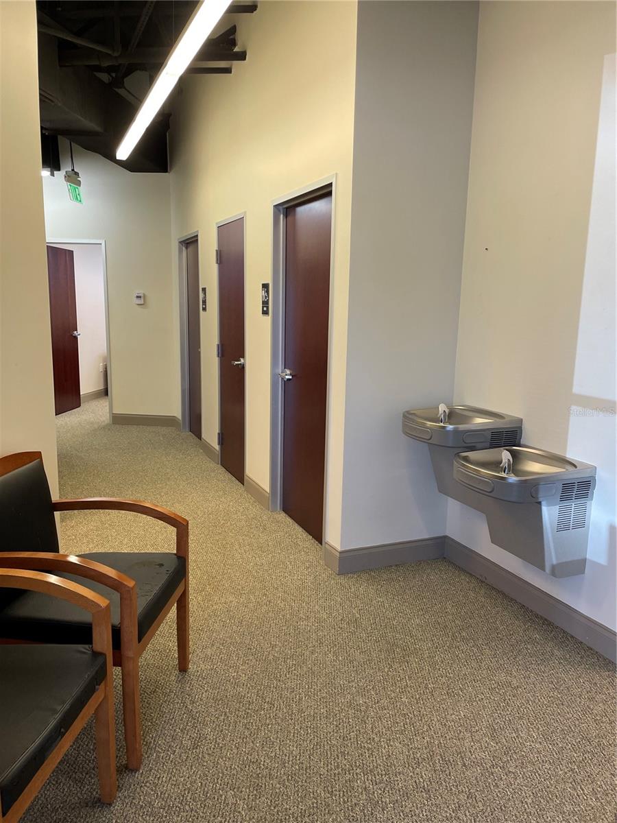 FAIROAKS & IVANHOE - Commercial Lease