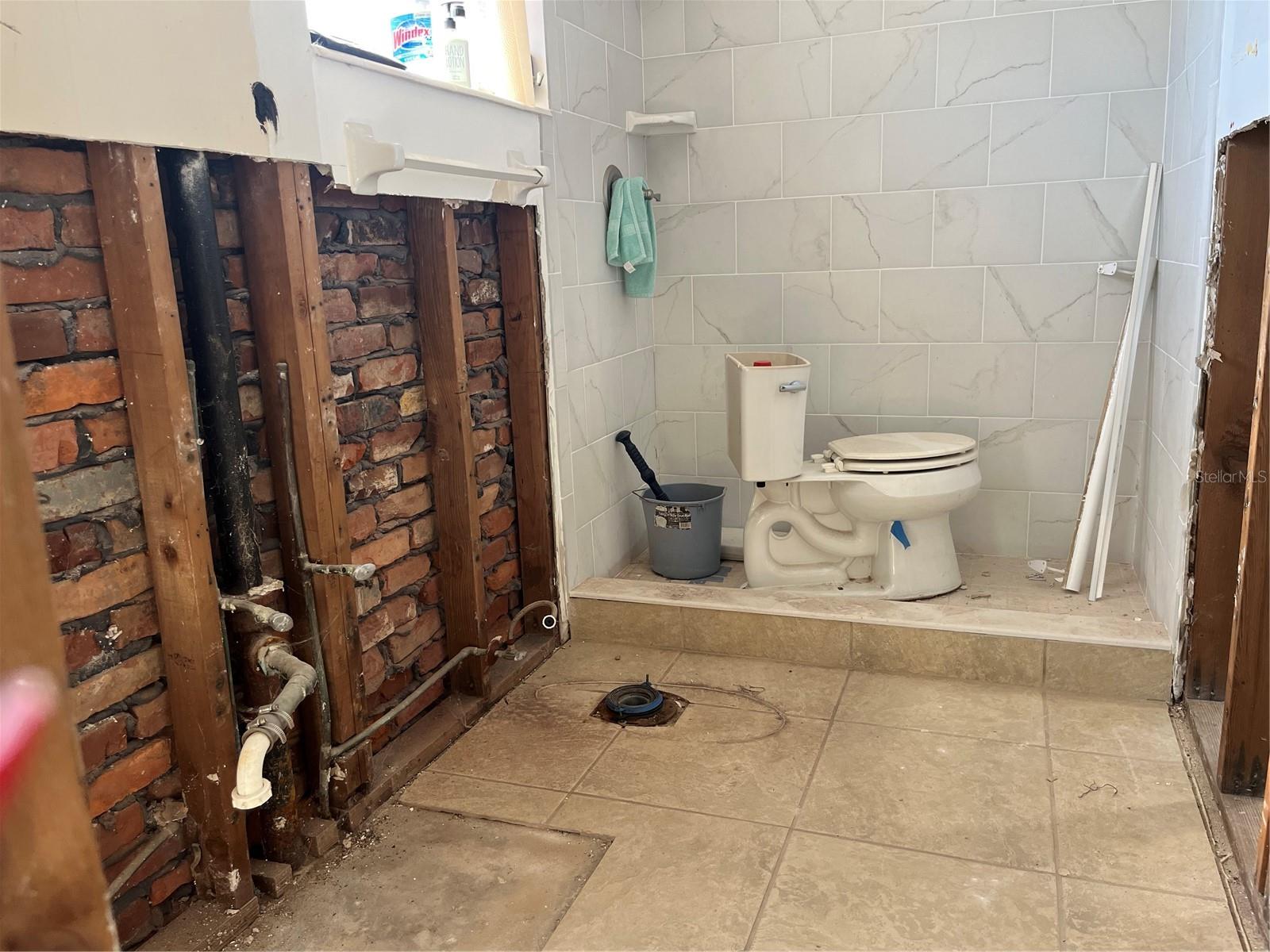 SAINT JUDES APTS - Residential