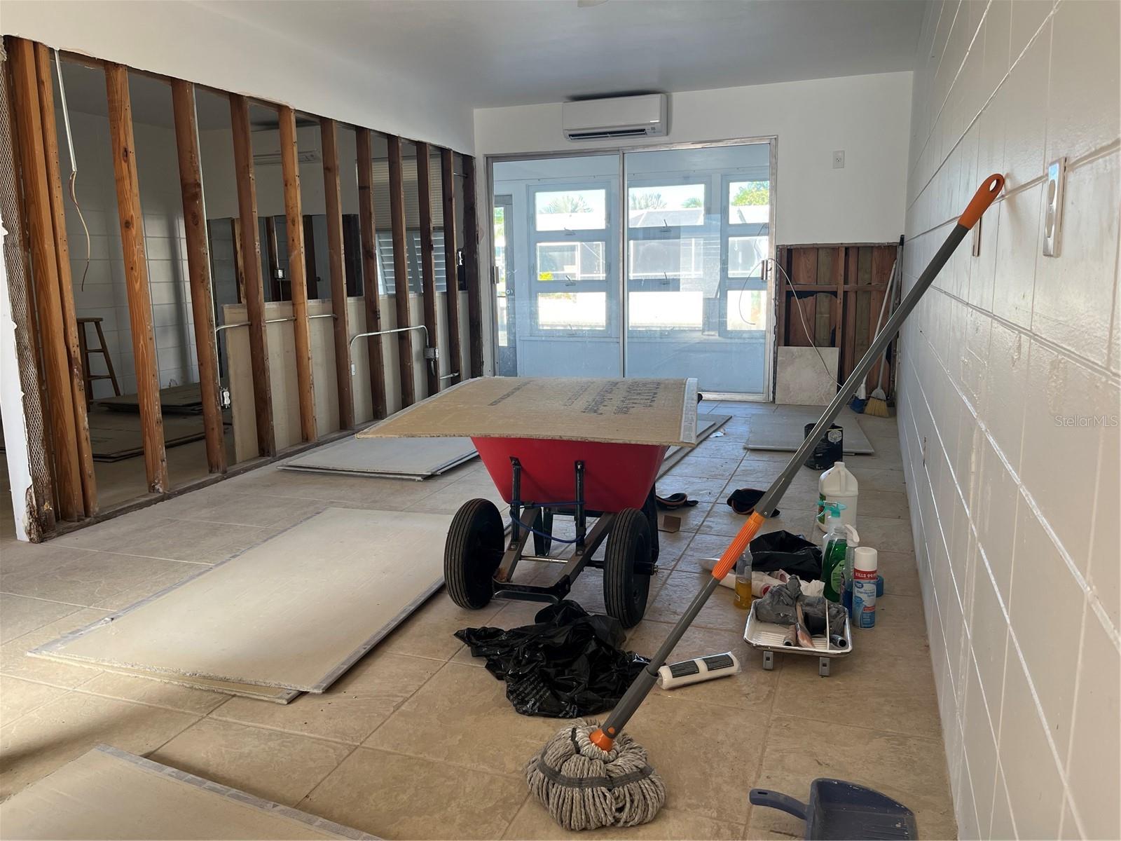 SAINT JUDES APTS - Residential