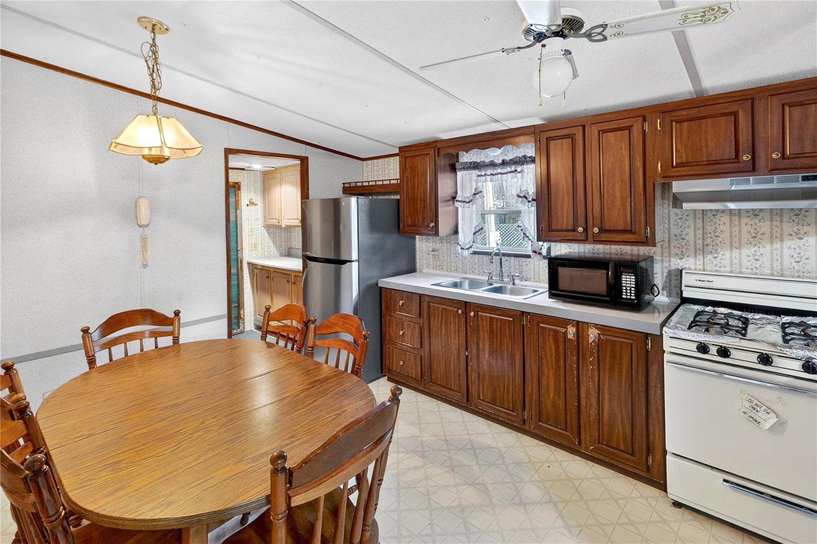 B & R SUB - Residential