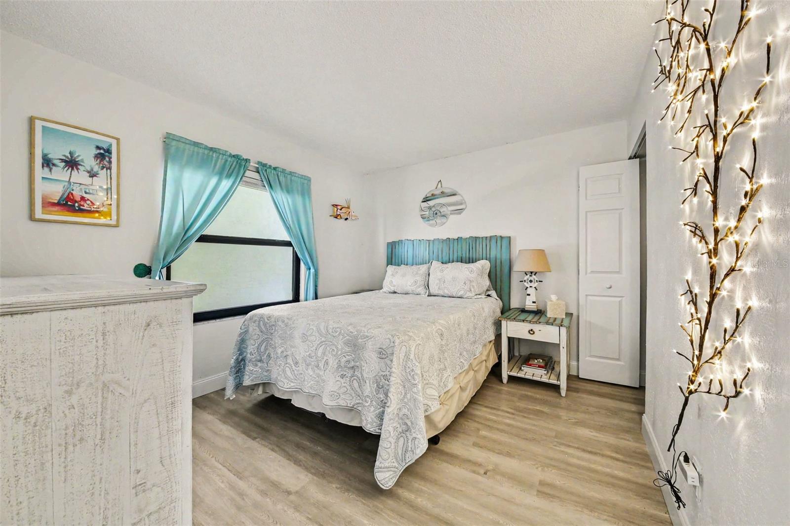 SEABRIDGE CONDO - Residential