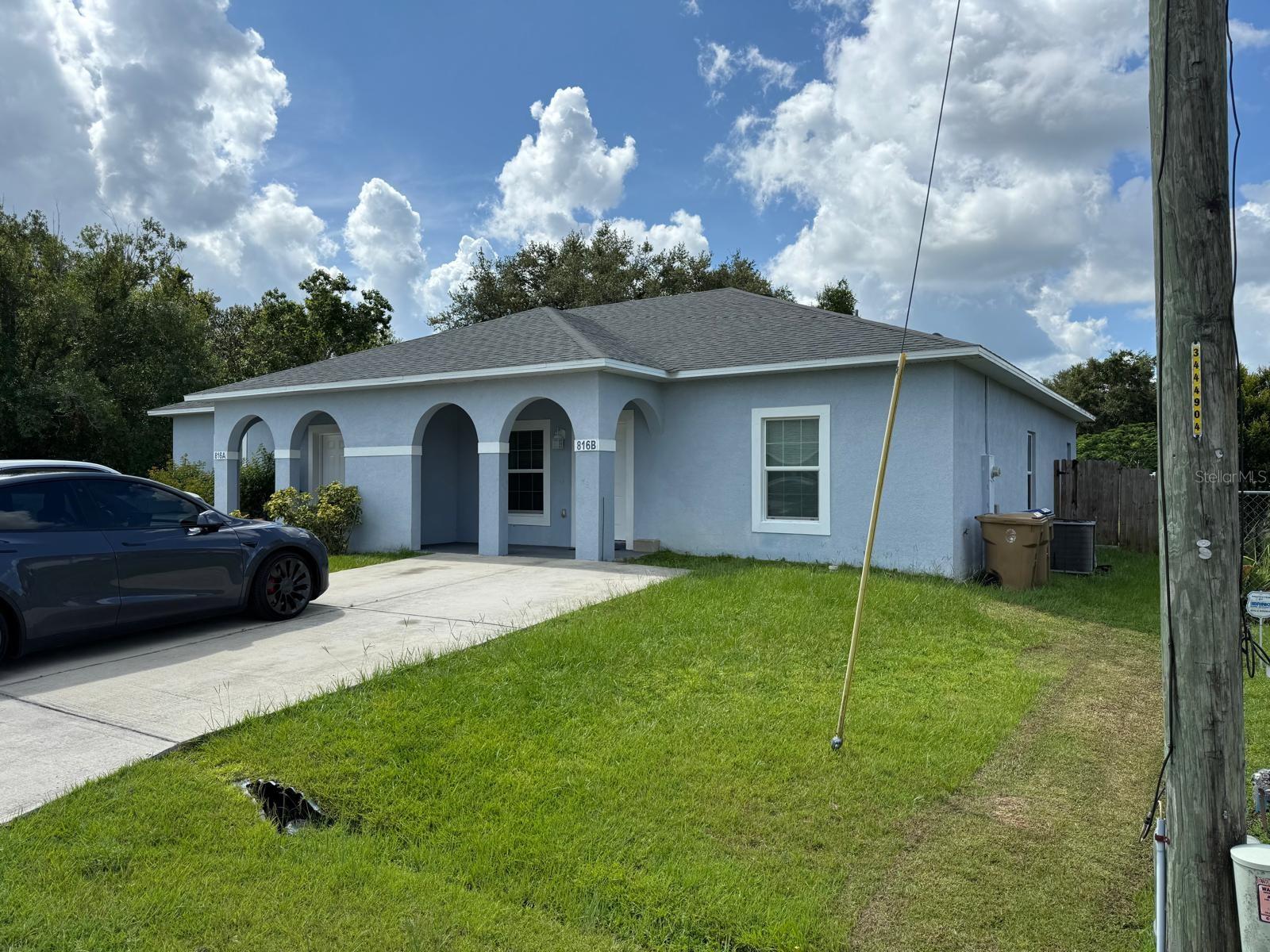 Move-In Ready 3-Bedroom Duplex with Spacious Backyard – Kissimmee
Welcome to this beautifully maintained 3-bedroom, 2-bathroom duplex in a convenient Kissimmee location. This charming home features a bright open-concept layout, tile flooring throughout, and a modern kitchen with a large peninsula and bar-top seating, complete with a stainless steel appliance package—perfect for cooking and entertaining.
Additional highlights include a washer and dryer, and a huge fully fenced backyard—ideal for enjoying the outdoors, hosting gatherings, or giving pets space to roam. Basic Cable & Internet is included with the rent. The Association of Poinciana Villages offers access the aquatic complex, Gym, Basketball courts for additional membership fees.
Situated just minutes from US-192, John Young Parkway, and the Florida Turnpike, you'll enjoy easy access to The Loop Shopping Center, Publix, Walmart, restaurants, and entertainment. It’s also a short drive to downtown Kissimmee, Osceola Parkway, Lake Nona Medical City, and Orlando International Airport, with Disney parks just around the corner.
Don’t miss your chance to own this lovely home in a prime location—schedule your showing today! Equal Housing Opportunity.