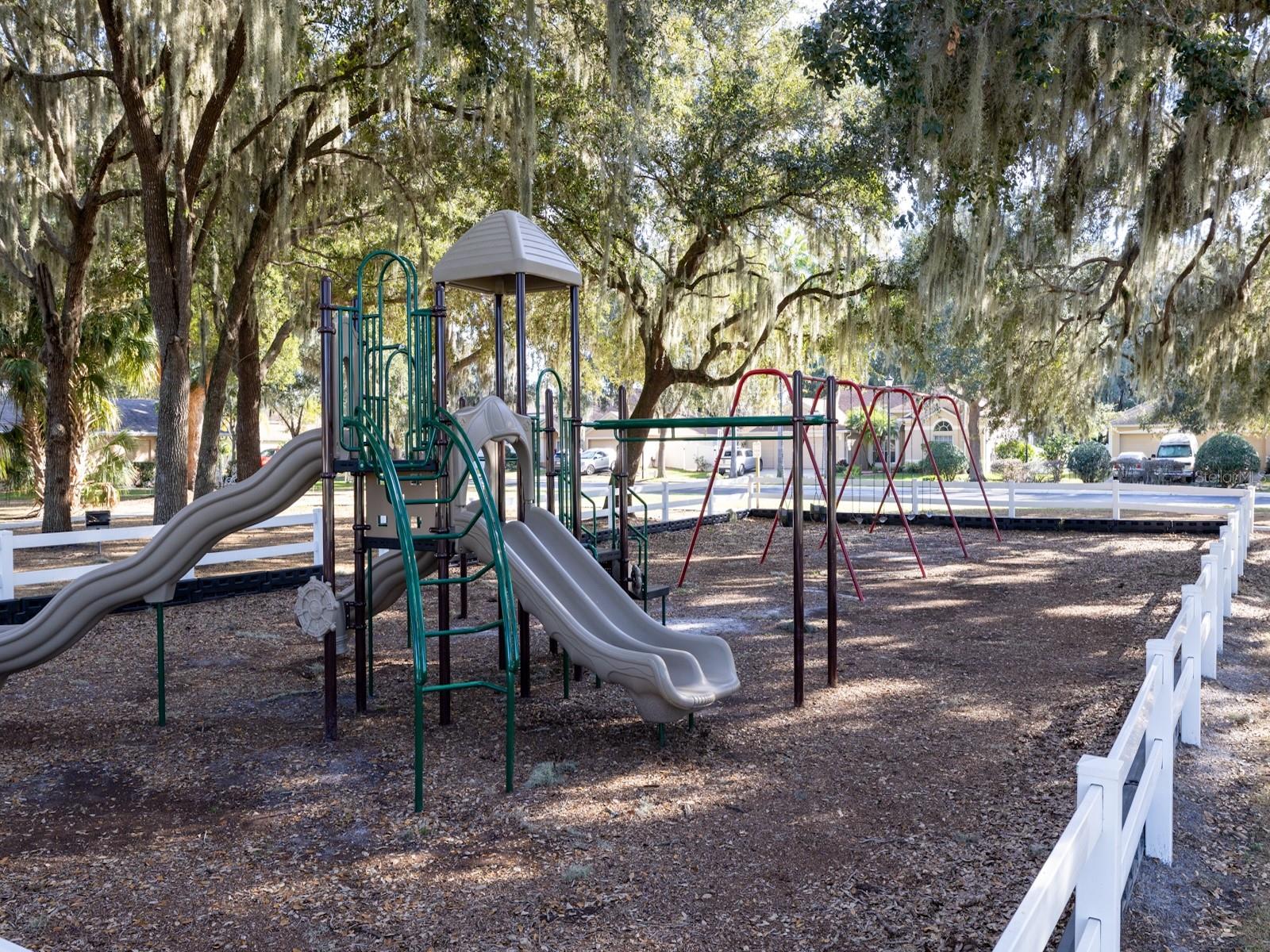 EAST LAKE COVE PH 1 - Residential