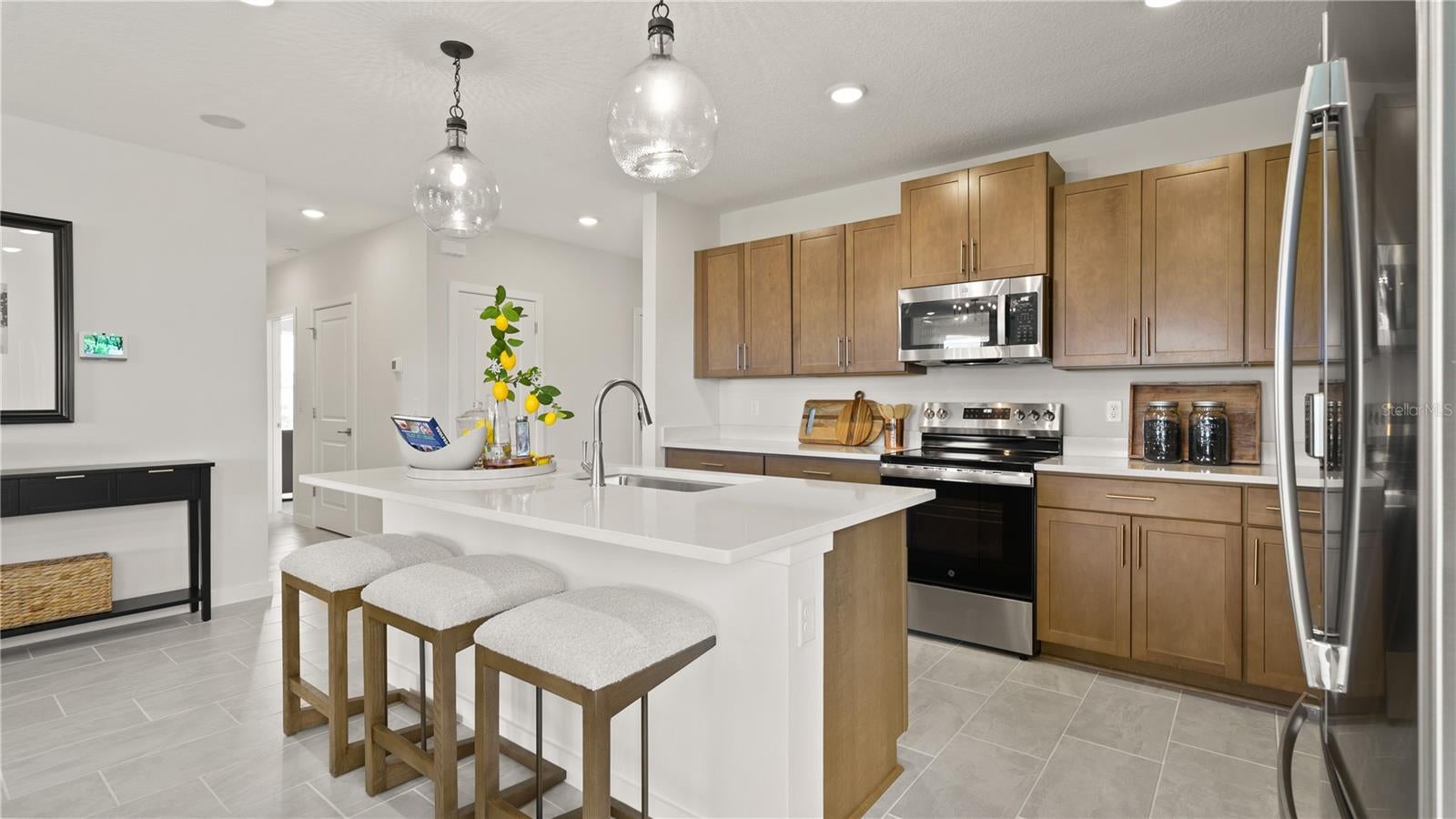2261 CROWN ROCK BLUFF DRIVE