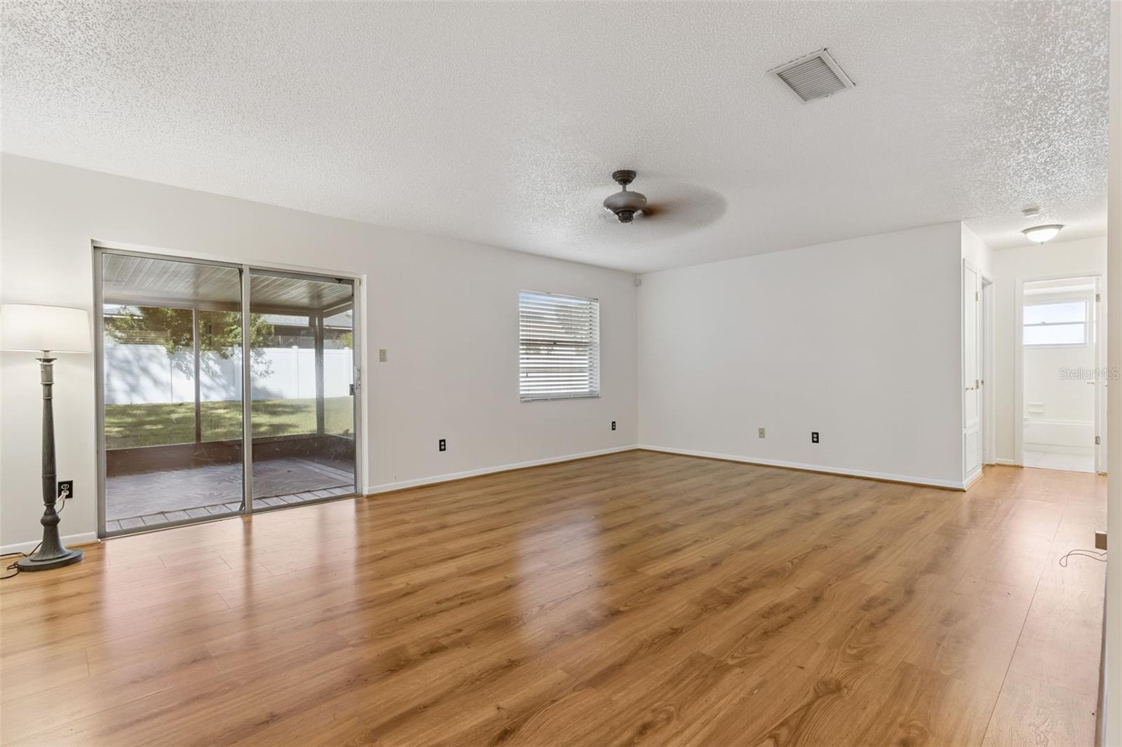 ROLLING OAKS - Residential