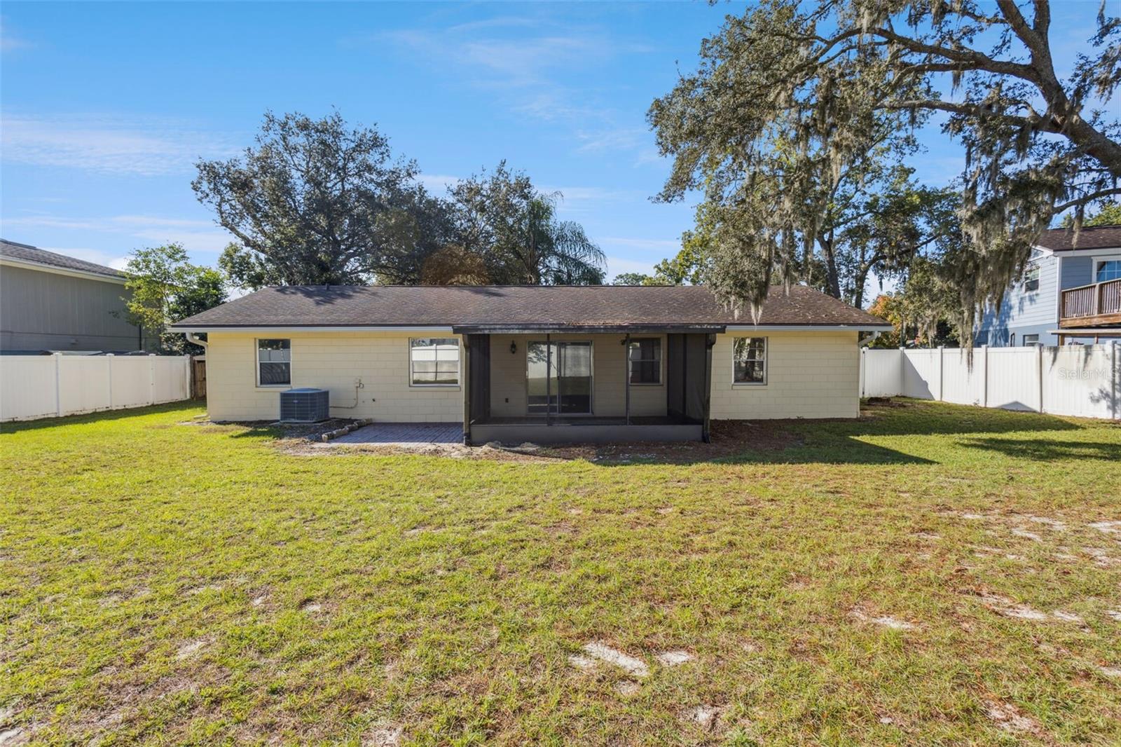 ROLLING OAKS - Residential