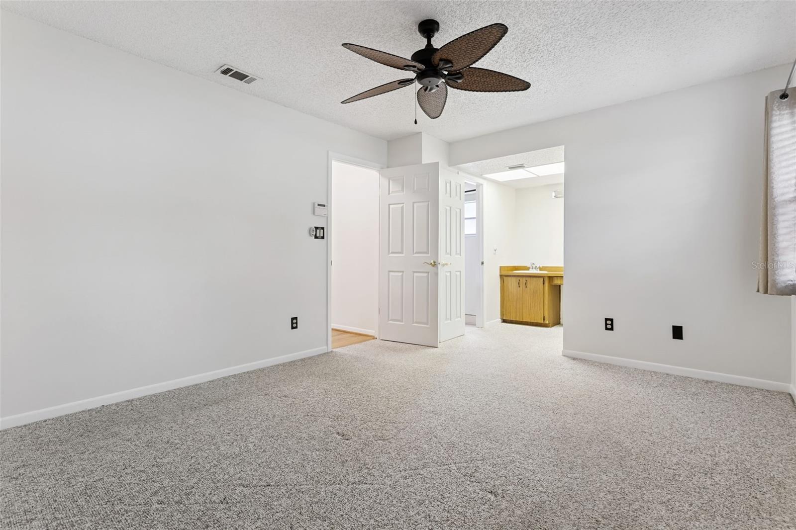 ROLLING OAKS - Residential