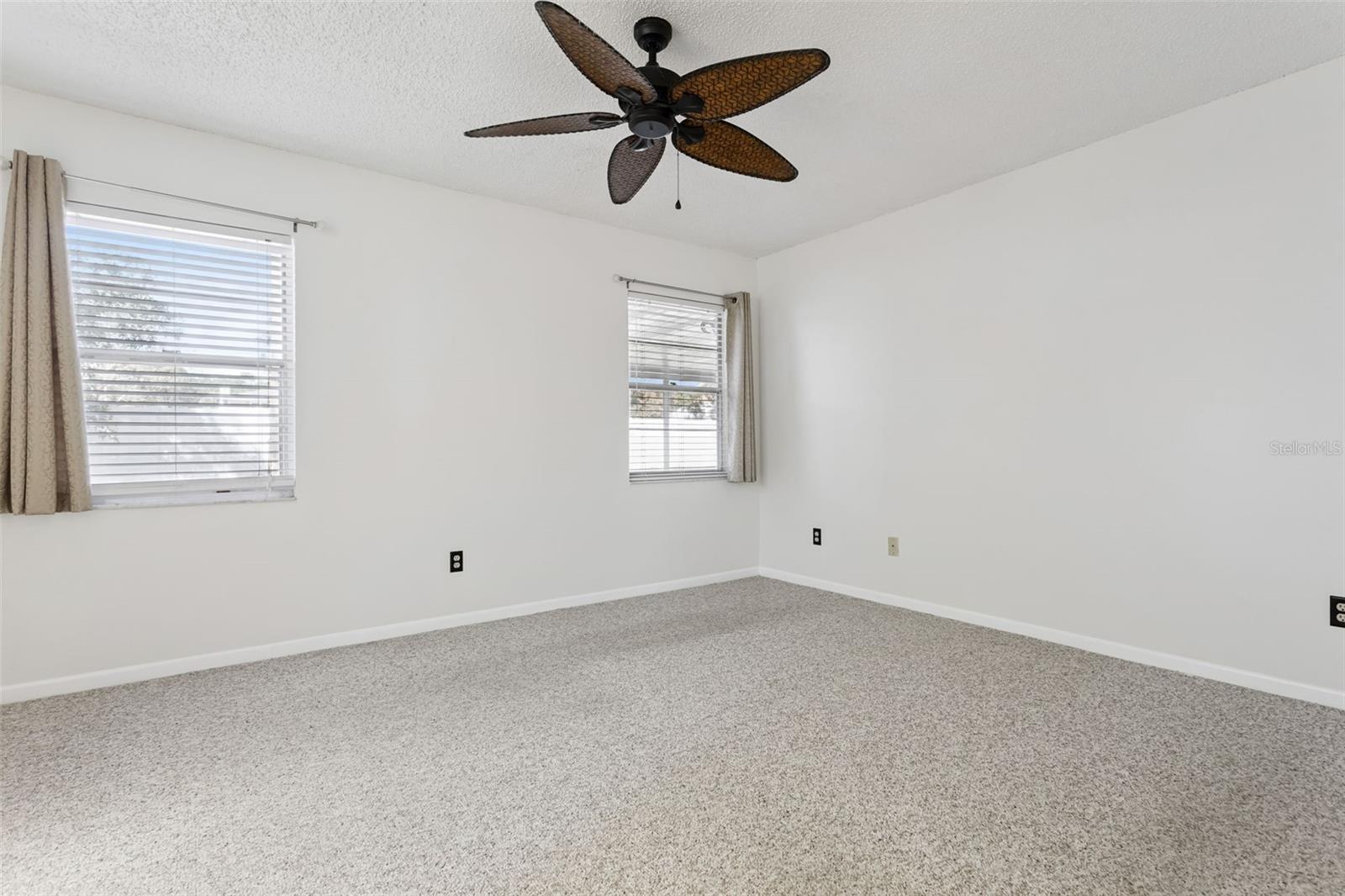 ROLLING OAKS - Residential