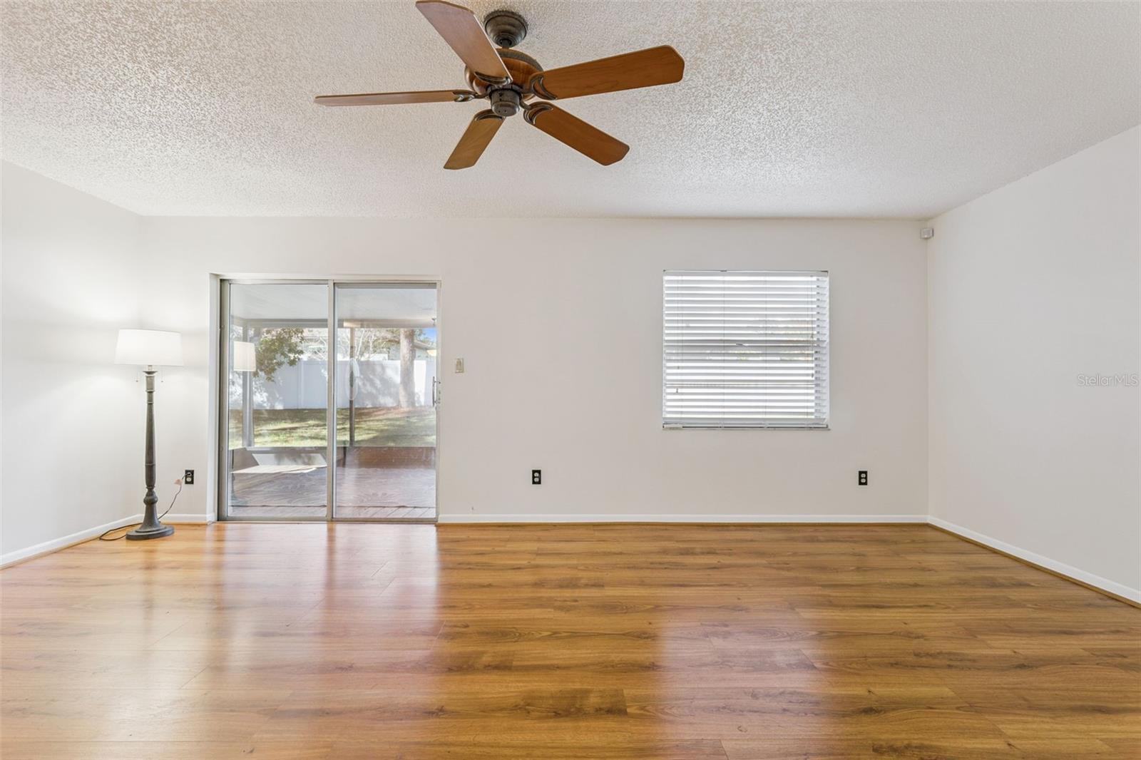 ROLLING OAKS - Residential