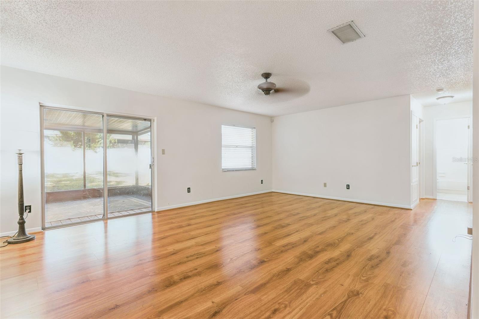 ROLLING OAKS - Residential