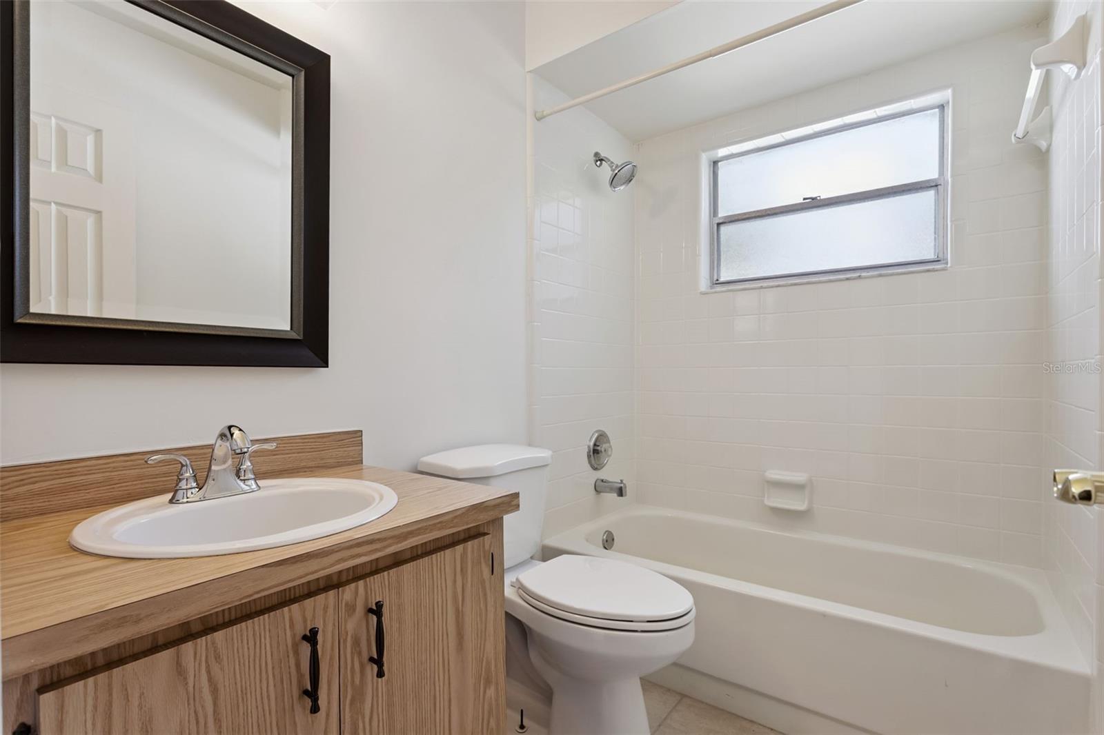 ROLLING OAKS - Residential