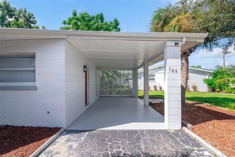 A home in PORT CHARLOTTE