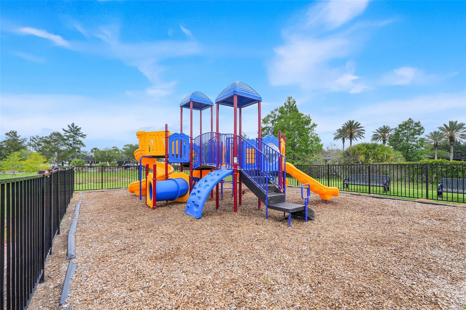 MILLENIA PARK CONDOMINIUMS - Residential