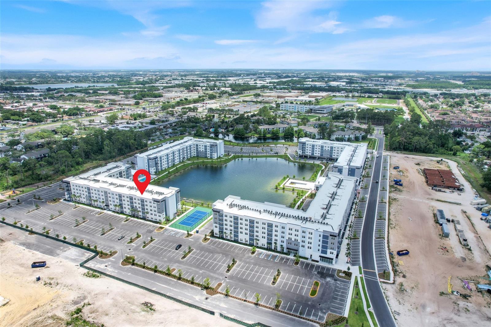 MILLENIA PARK CONDOMINIUMS - Residential