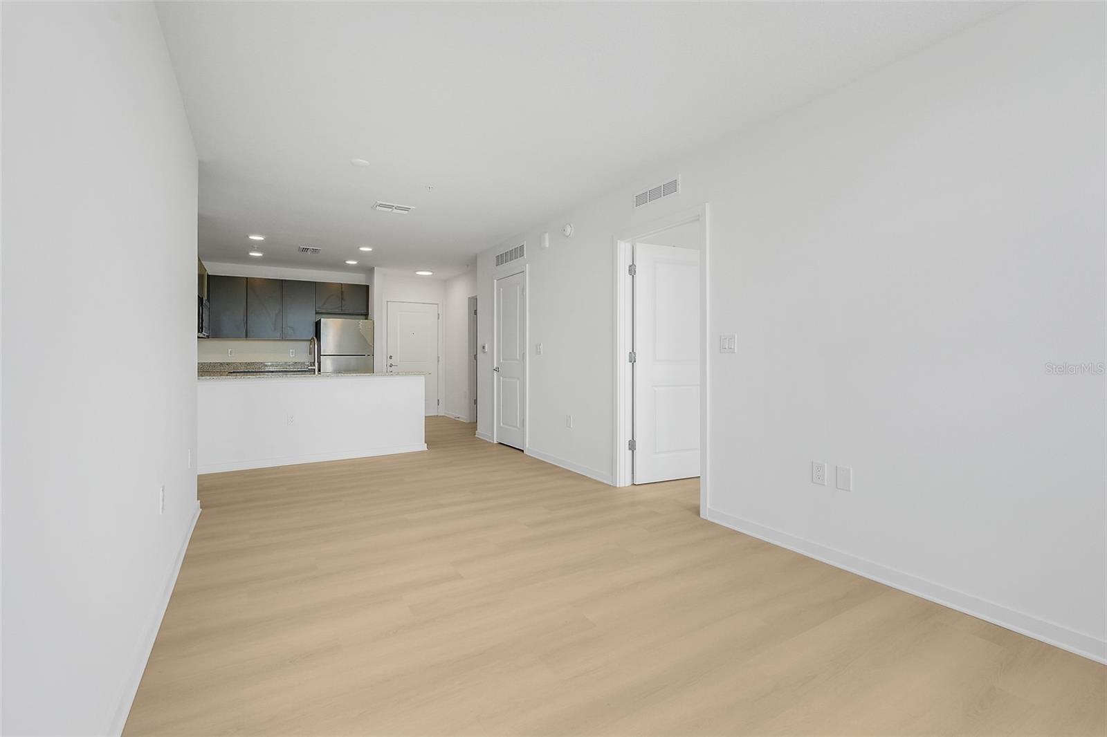 MILLENIA PARK CONDOMINIUMS - Residential