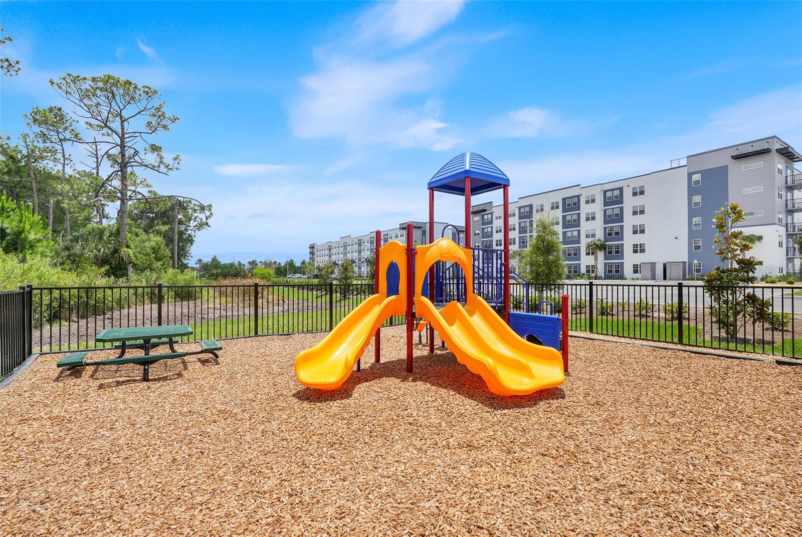 MILLENIA PARK CONDOMINIUMS - Residential