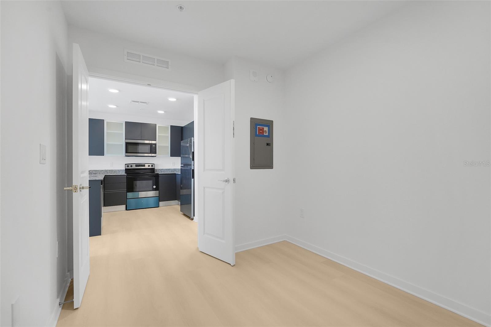 MILLENIA PARK CONDOMINIUMS - Residential