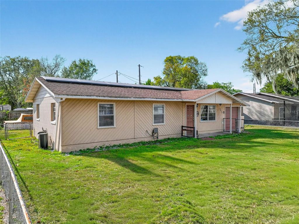 Photo of 2613 Fowler Avenue, Auburndale, FL 33823 (MLS # S5141436)