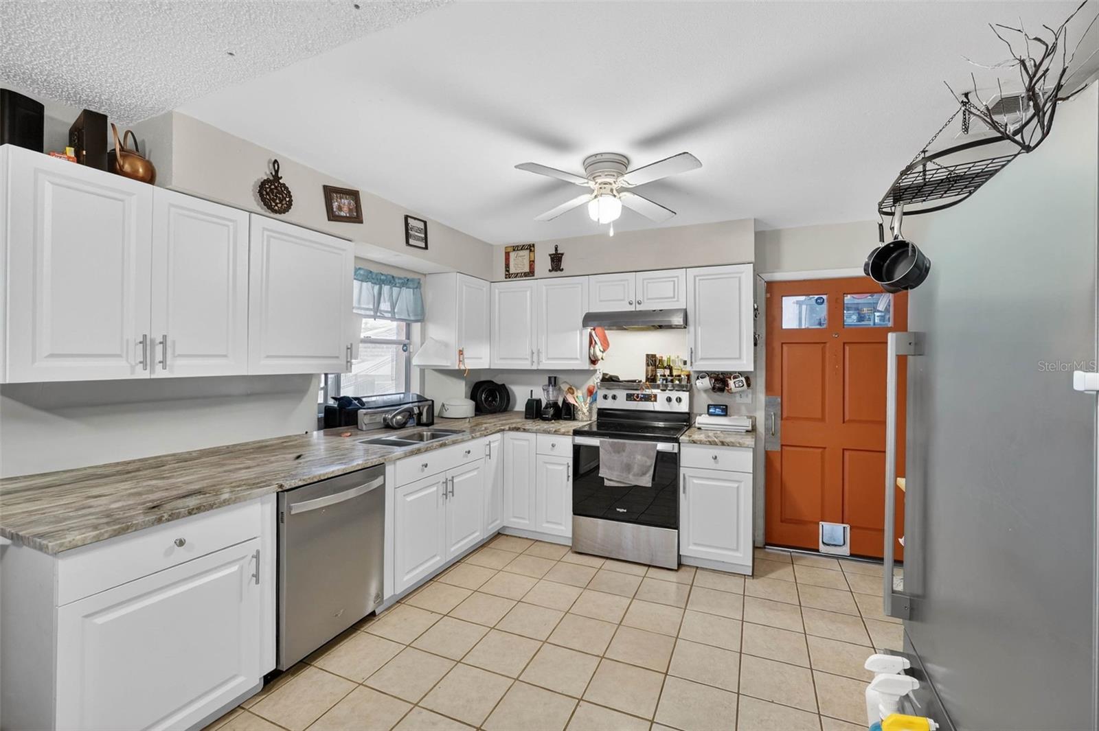 SUN ACRES - Residential