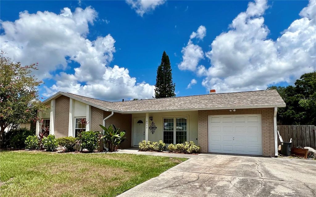 Photo of 6542 Spanish Moss Circle, Tampa, FL 33625 (MLS # T3534611)