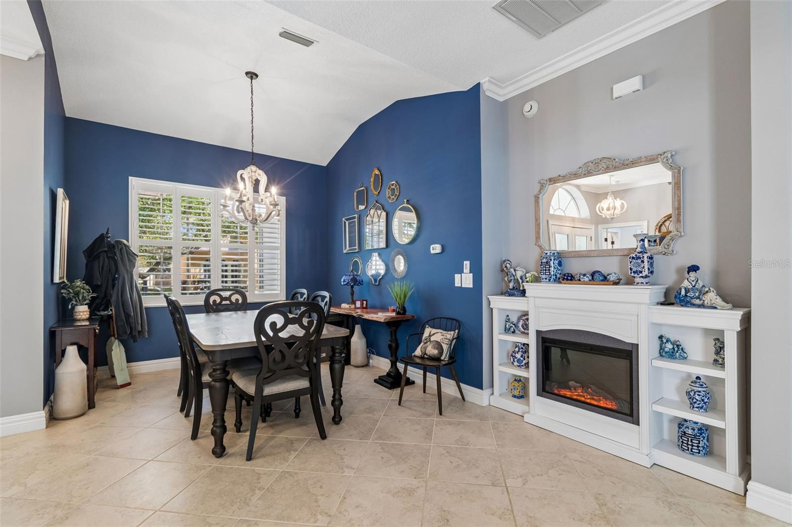 LA FOREST AT GREEN SPGS THE GROVE - Residential