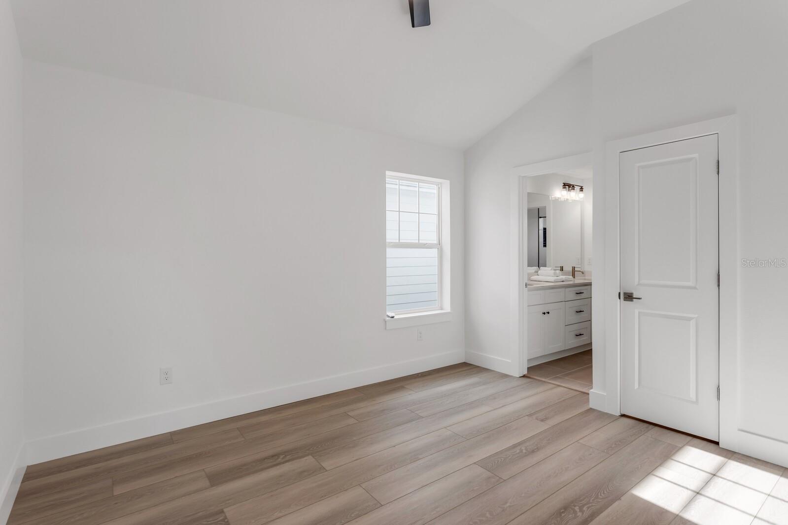 MACFARLANES ADDS - Residential Lease