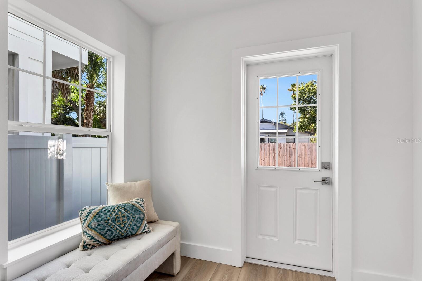 MACFARLANES ADDS - Residential Lease