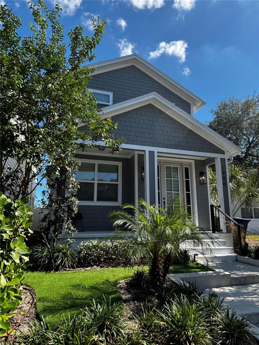 MACFARLANES ADDS - Residential Lease
